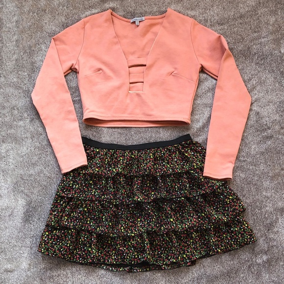 Forever 21 Dresses & Skirts - Black floral mini skirt